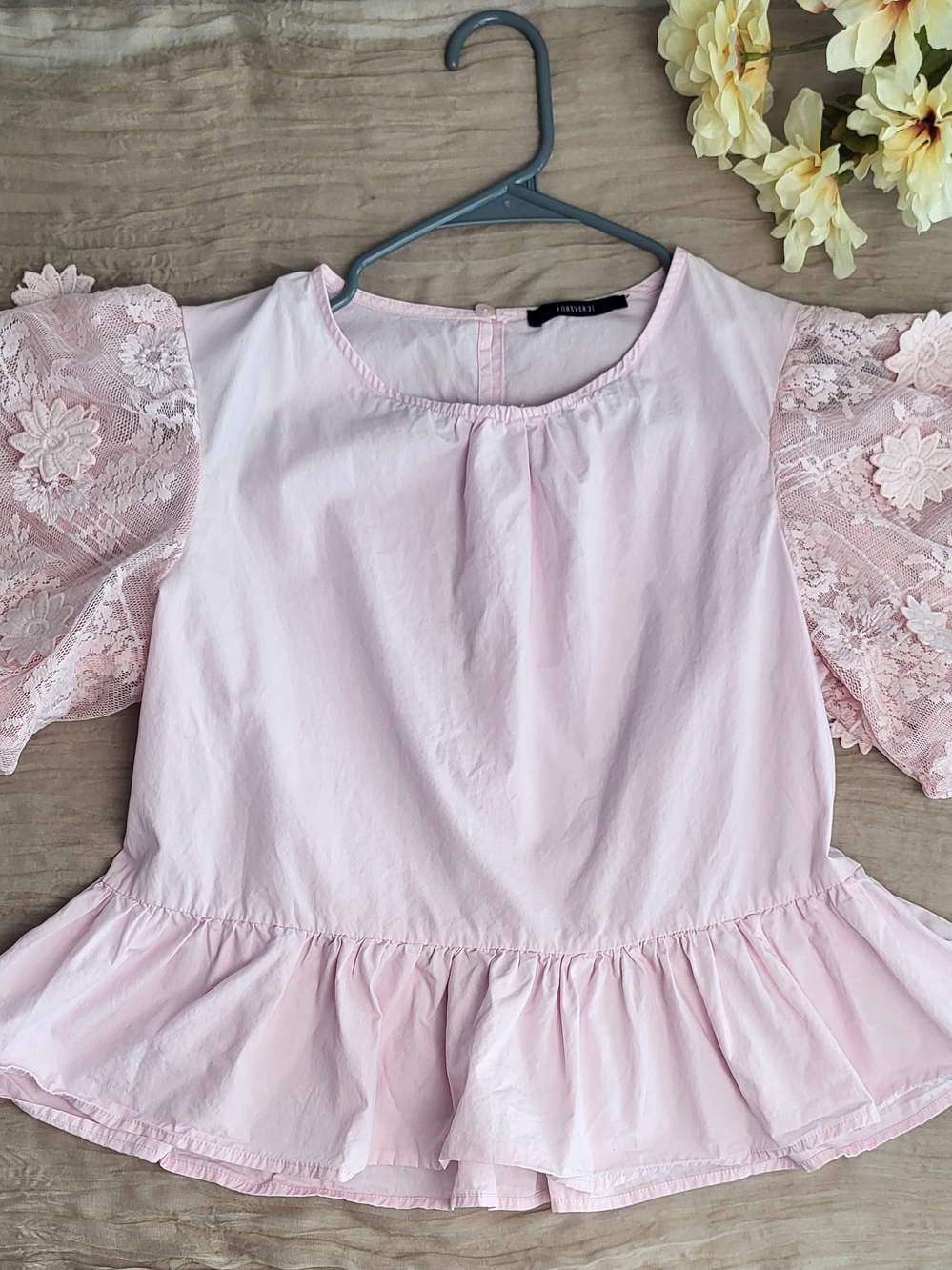 Forever 21, Pale Pink Lace Sleeve Peplum Top, Size S